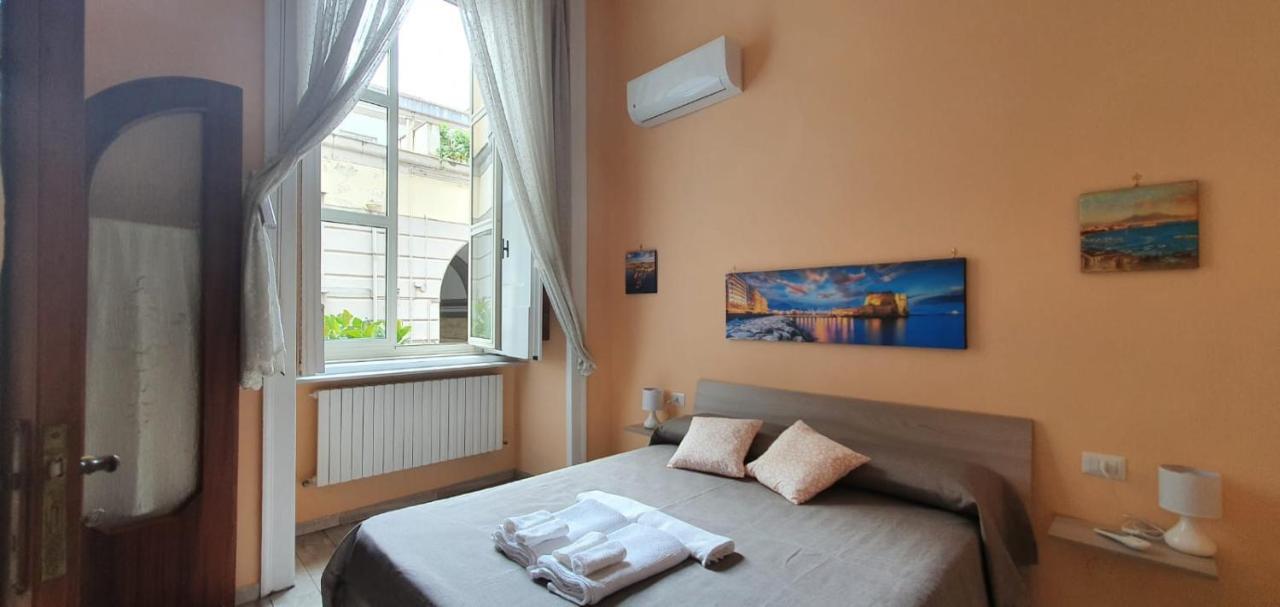Le Vie Del Centro - B&B Наполи Екстериор снимка